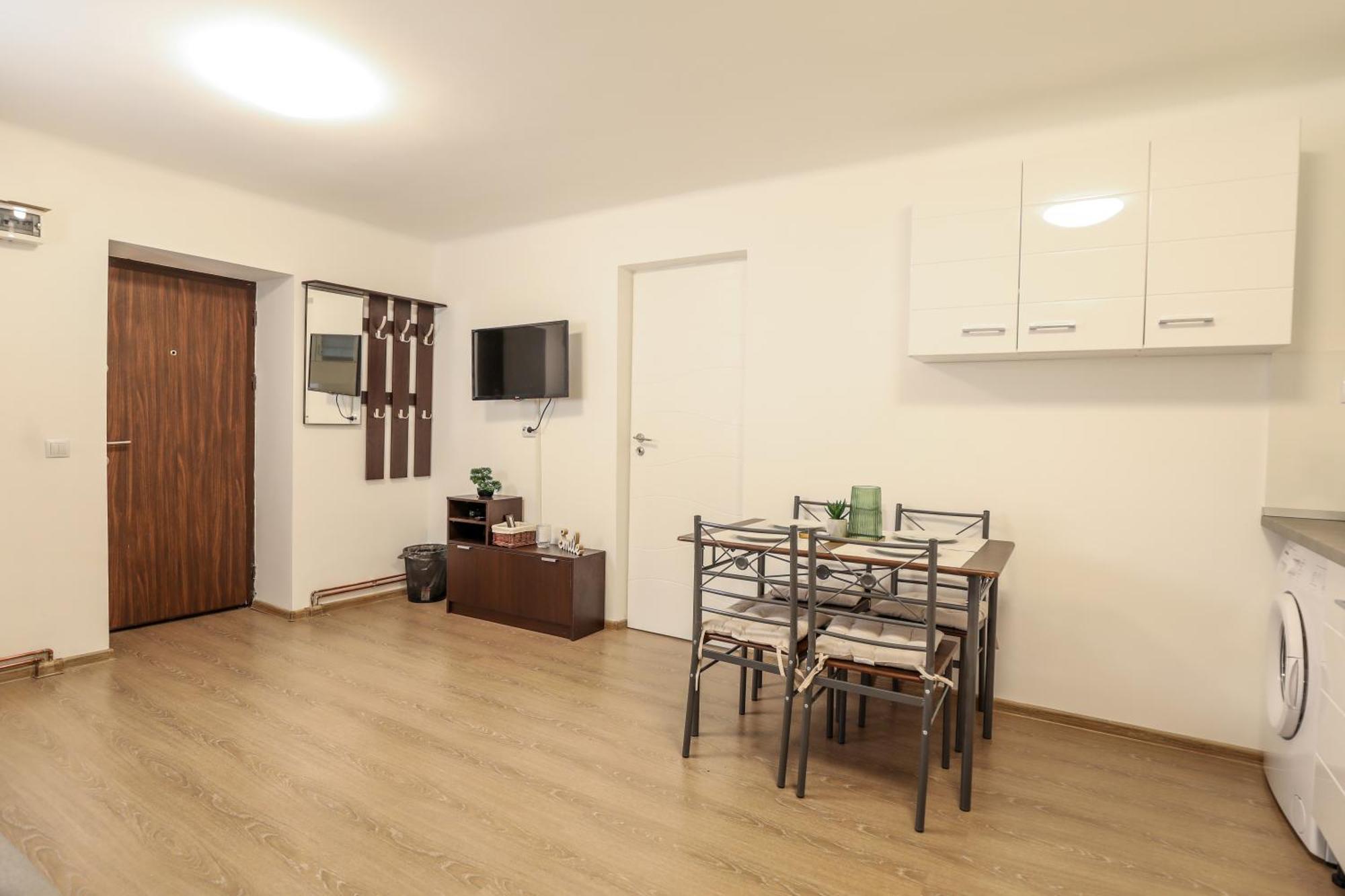 Sub-Level Urban Apartment Cluj-Napoca Exterior photo